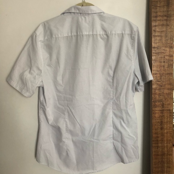 H&M mini polka dot button down - Picture 5 of 6